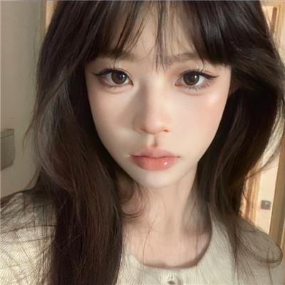 蜜丝炸弹